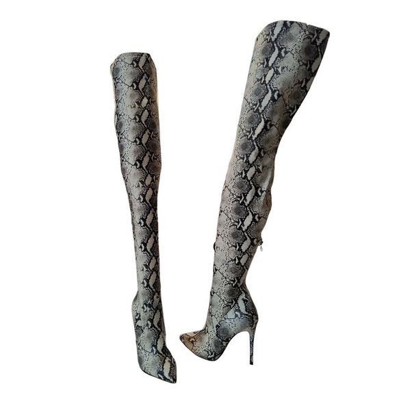 NWOB Steve Madden Vegan Thigh High Dominique Boot Women Light Grey Boots Size 6M - Picture 2 of 15